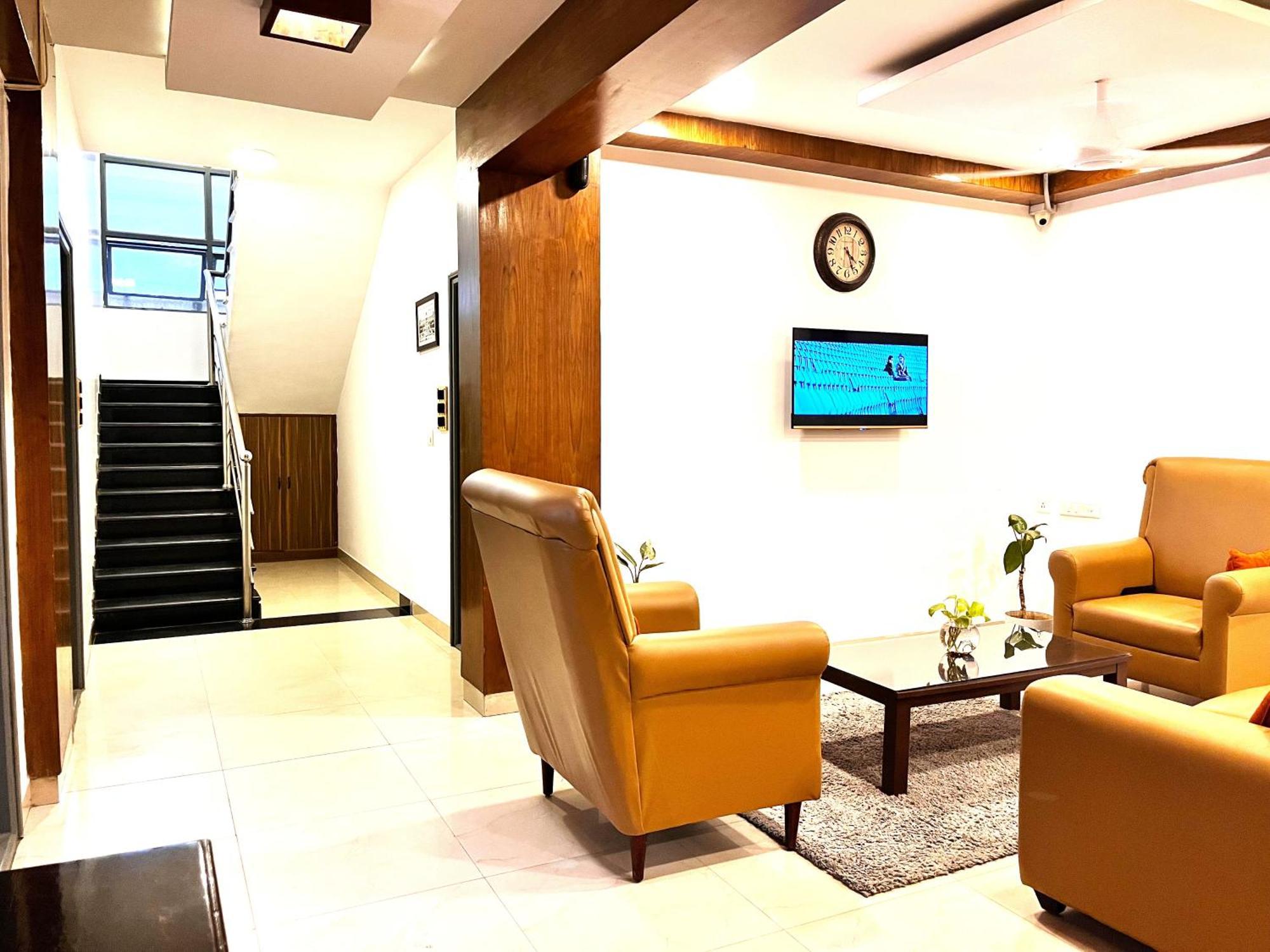Athasri Hotel Hsr Layout バンガロール エクステリア 写真