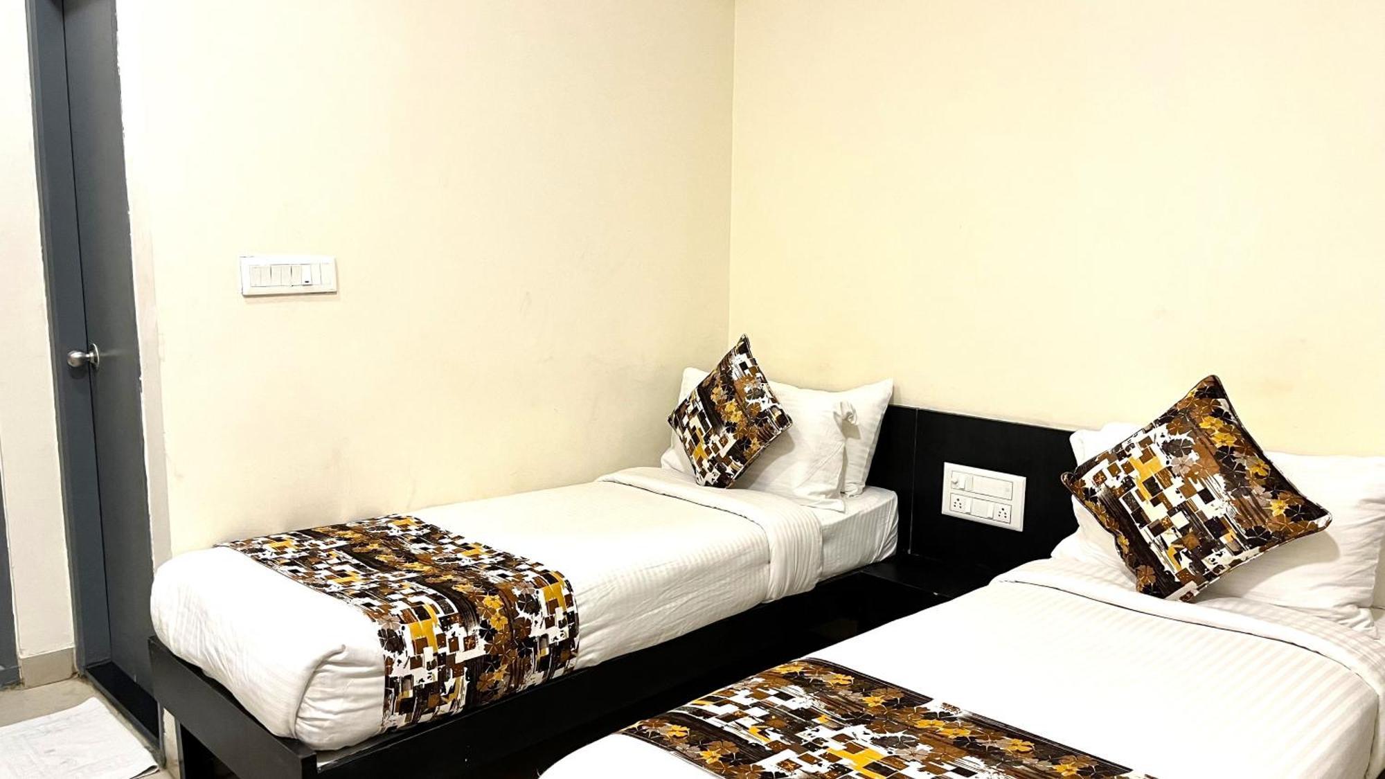 Athasri Hotel Hsr Layout バンガロール エクステリア 写真