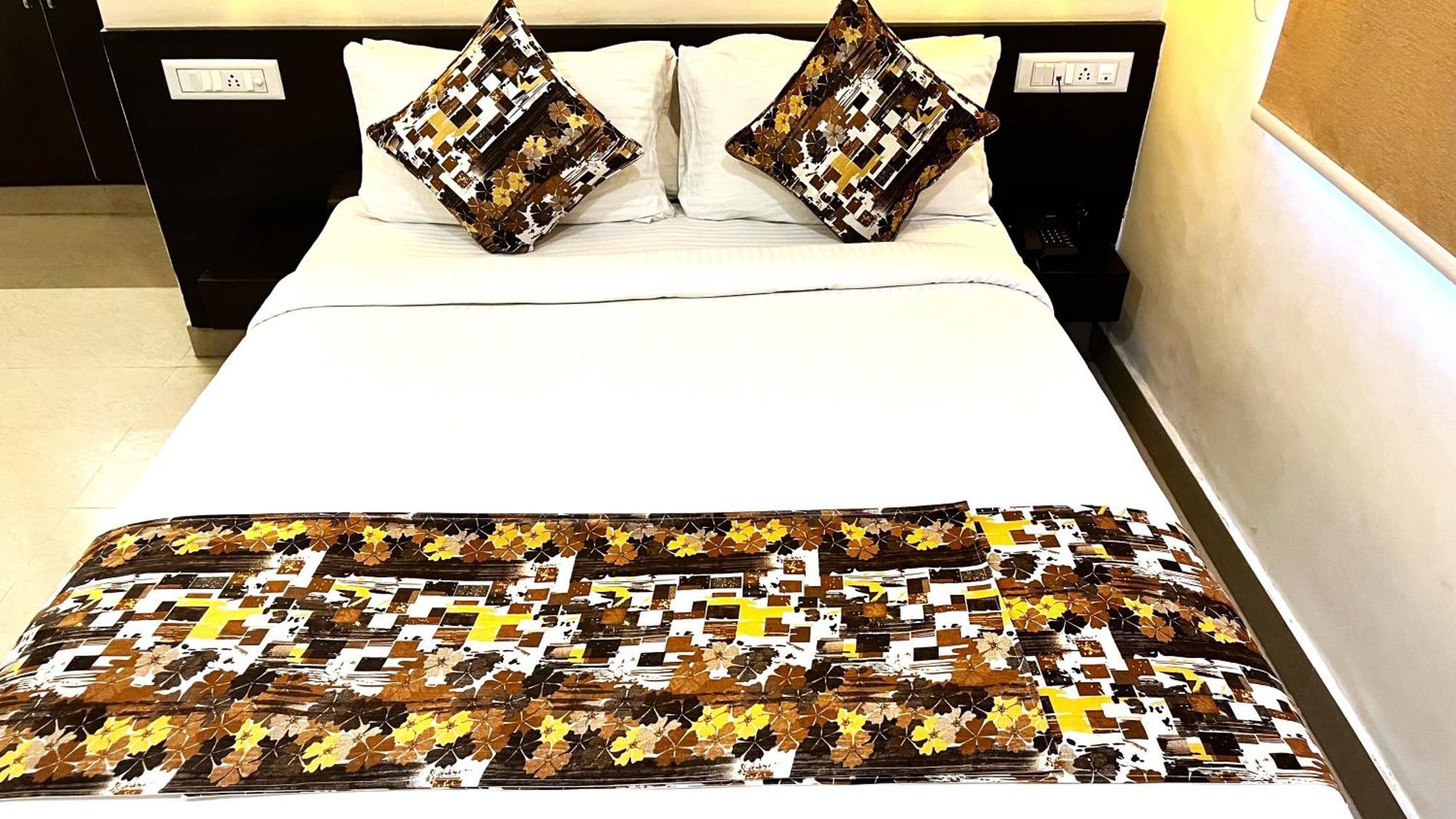 Athasri Hotel Hsr Layout バンガロール エクステリア 写真