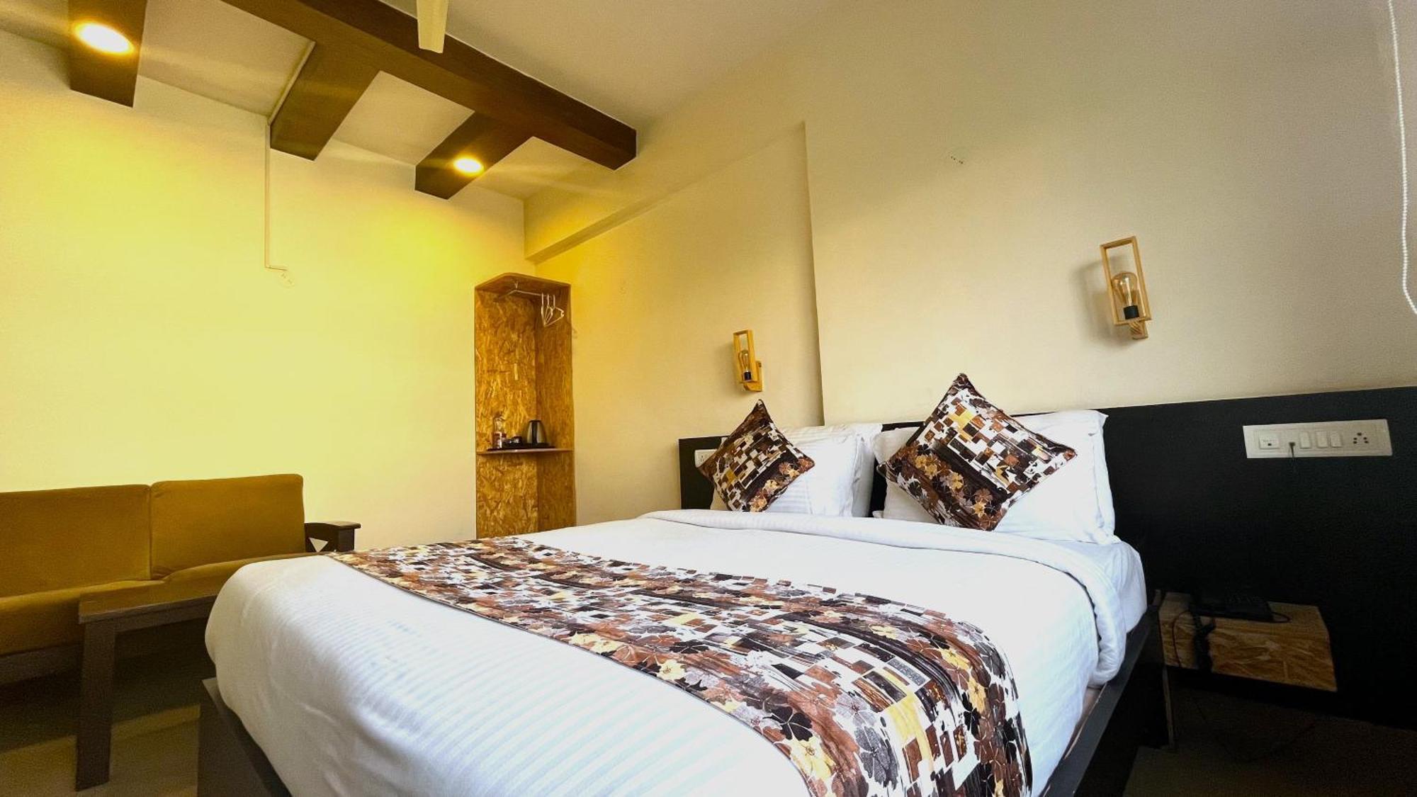 Athasri Hotel Hsr Layout バンガロール エクステリア 写真