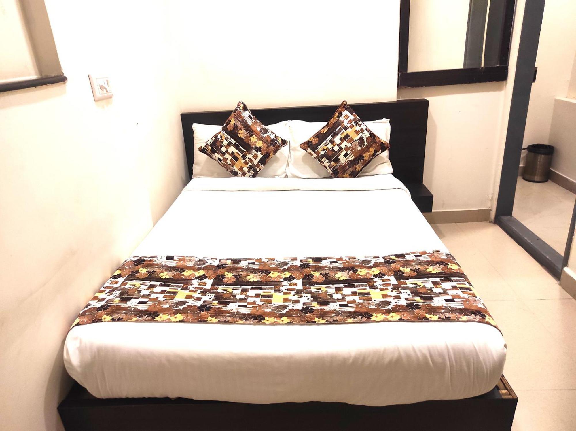 Athasri Hotel Hsr Layout バンガロール エクステリア 写真