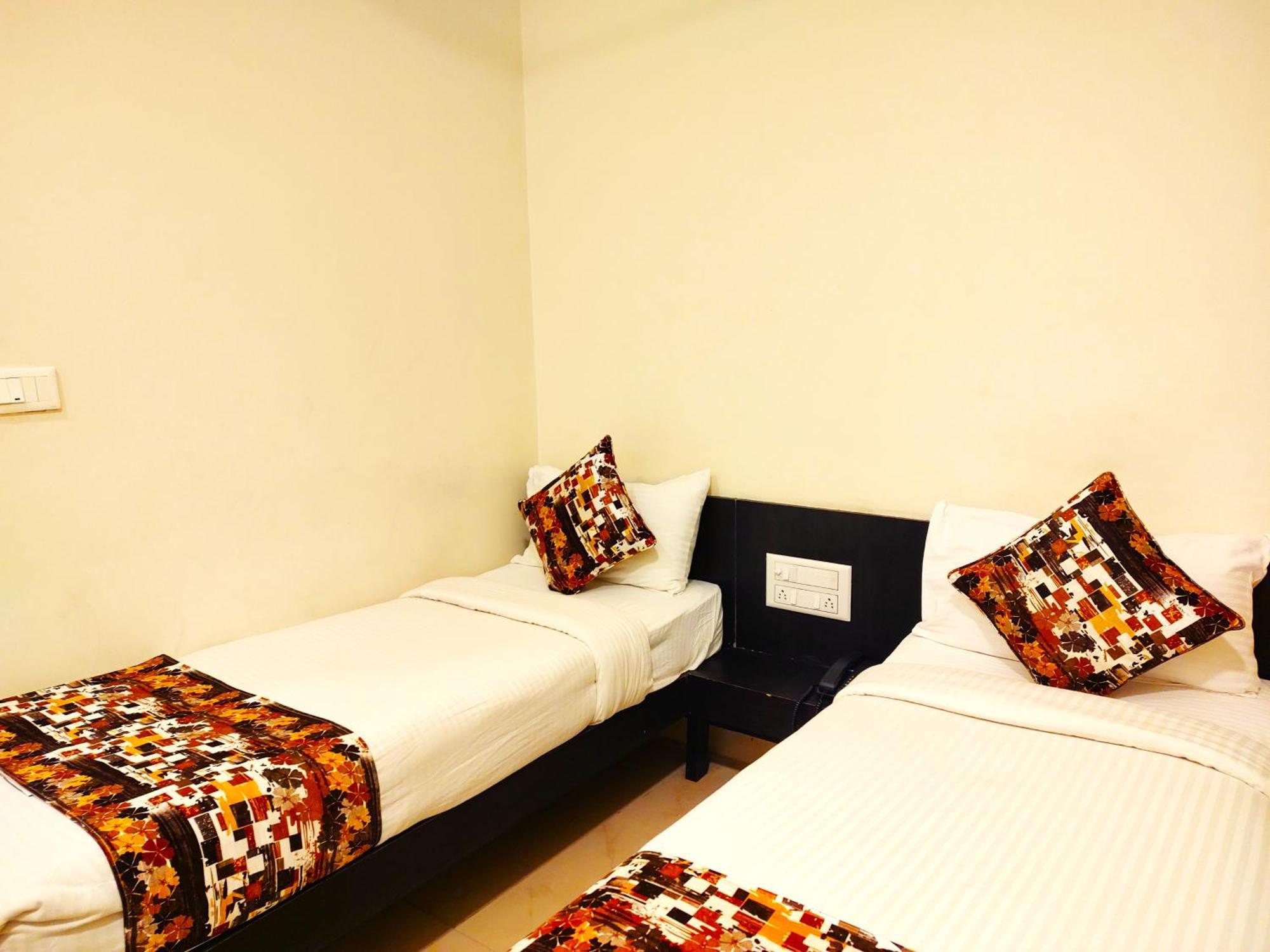 Athasri Hotel Hsr Layout バンガロール エクステリア 写真