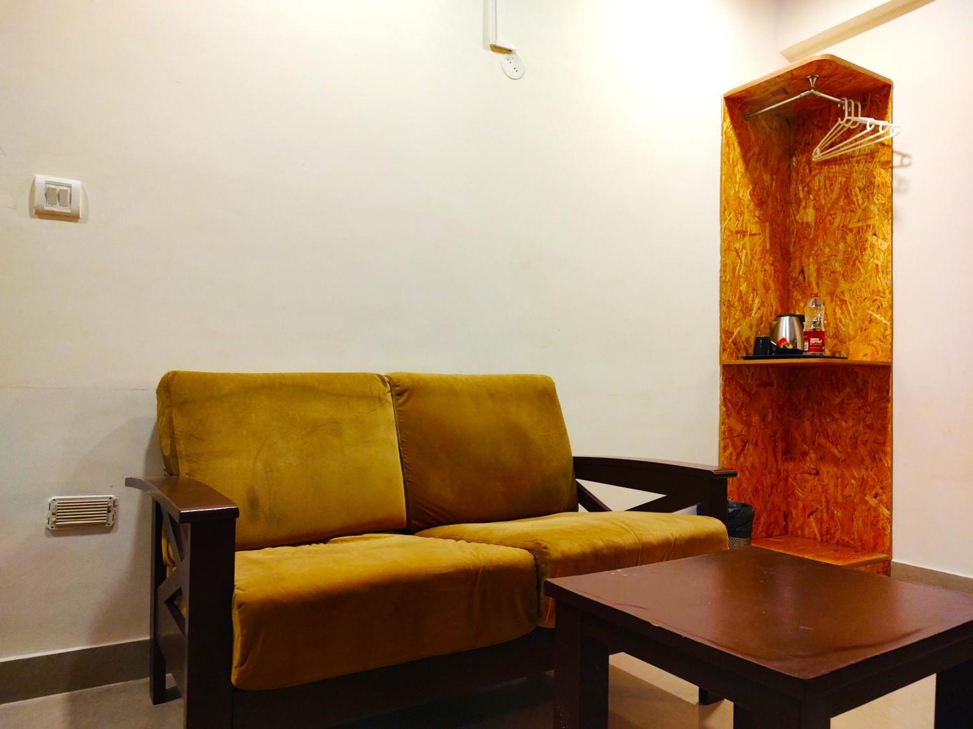 Athasri Hotel Hsr Layout バンガロール エクステリア 写真